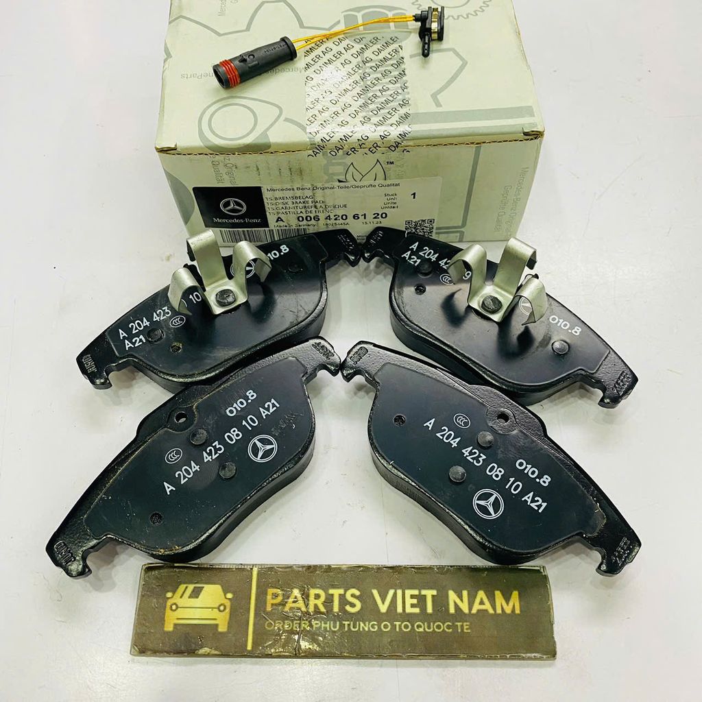 Má phanh hay bố thắng sau Mercedes W204 GLK300, GLK280, GLK250, GLK220, GLK200, GLK350, GLK220 đời đời 2008 - 2015. Hàng cao cấp bảo hành không mạt không zít. Mã A0054204920, A0064206120