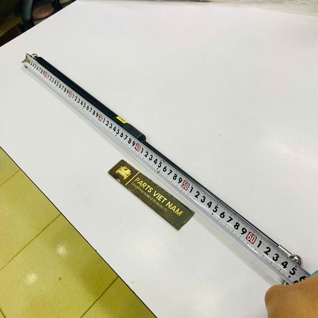 Ty chống nắp capo hay ca bô Toyota Land Cruiser, Lexus LX570 đời 2007 - 2015. Hàng cao cấp dài 65cm bảo hành 6 tháng. Mã 53440-69145, 5344069145, 53450-69155, 5345069155  ( 1 đôi )