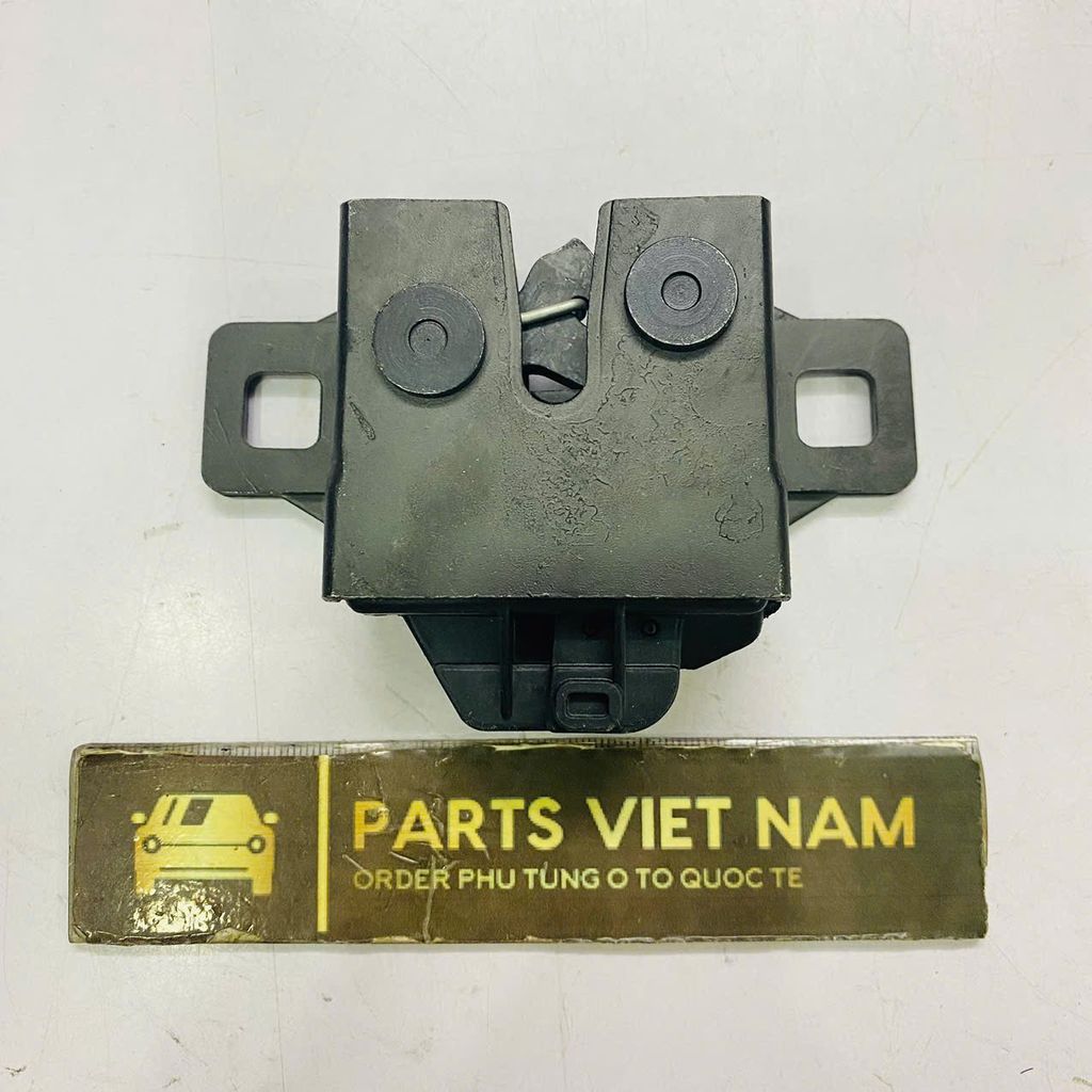 Cơ cấu khóa nắp ca bô hoặc capo Land Rover Range Rover Evoque, Range Rover L405, Sport, Discovery đời 2006 - 2015. Hàng cao cấp đặt 5 - 7 ngày. Mã LR065340, LR024358, LR041431, LR054331, LR065340