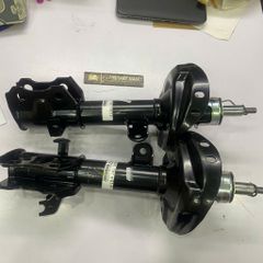 Giảm xóc trước hay phuộc trước Honda CRV 2.0 và 2.4 đời 2015 - 2019. Hàng Showa Japan thay 1 đôi bảo hành 6 tháng. Mã 51611-TFA-T02, 51621-TFA-T02 ( 1 cây )