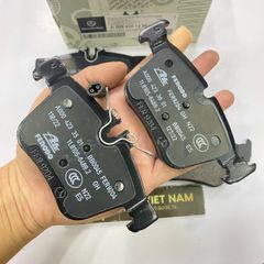 Má phanh hay bố thắng sau Mercedes W205  C180, C200, C250, C300, C350e, đời 2015 - 2022. Hàng cao cấp liền cảm biến báo mòn. Mã A0084201320