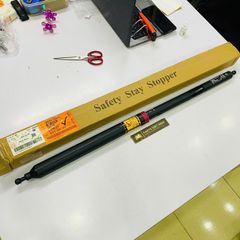 Ty chống hay hãm cửa hậu Land Cruiser Prado, GX400, GX460 đời 2010 - 2020. Hàng xịn hãng LTHJT Taiwan. Mã 68650-0G013, 68650-0W013, 686500G013, 686500W013