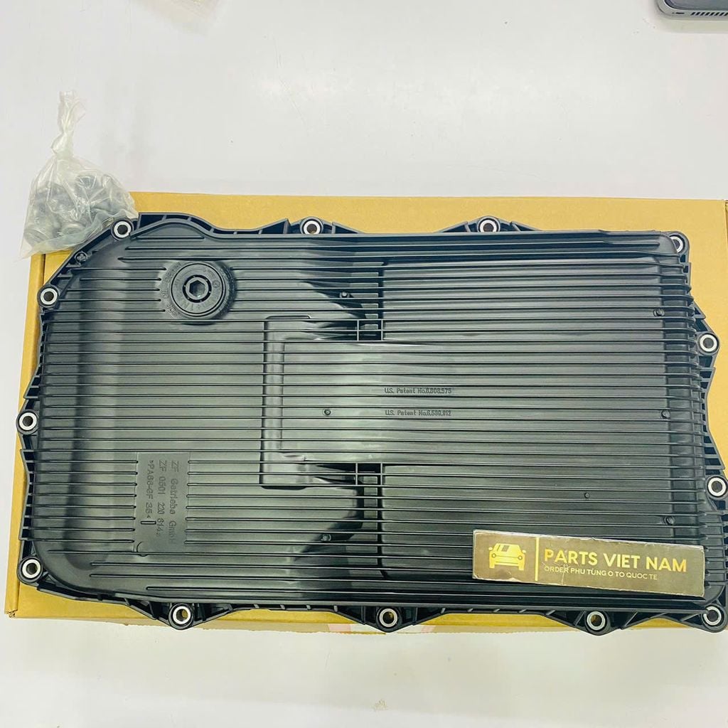 Lọc dầu hay nhớt hộp số tự động Land Rover Discovery IV L319 3.0, Range Rover III L322 3.4 đời 2005 - 2018. Hàng ZF. Mã 0501220614, LR023294, LR065238