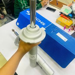 Giảm xóc hay phuộc trước BMW E39 520i, 528i, 530i, 525i  đời 1995 - 2004. Hàng Sachs Đức. Thay 1 đôi bảo hành 6 tháng. Đặt hàng 3 - 5 ngày. Mã 556834, 31311096858 ( 1 cây )