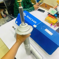 Giảm xóc hay phuộc trước BMW E39 520i, 528i, 530i, 525i  đời 1995 - 2004. Hàng Sachs Đức. Thay 1 đôi bảo hành 6 tháng. Đặt hàng 3 - 5 ngày. Mã 556834, 31311096858 ( 1 cây )