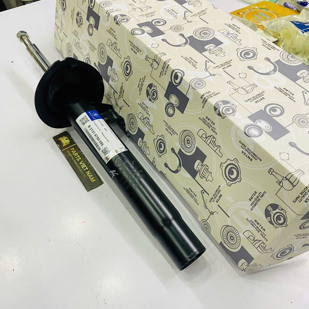 Giảm xóc trước hay phuộc trước bên trái BMW E46 318i, 323i, 325i, 316i, 320i. đời 2000 - 2009. Hàng Bmtsr. Mã 31316759095, 31316759097, 6759095, 6759097