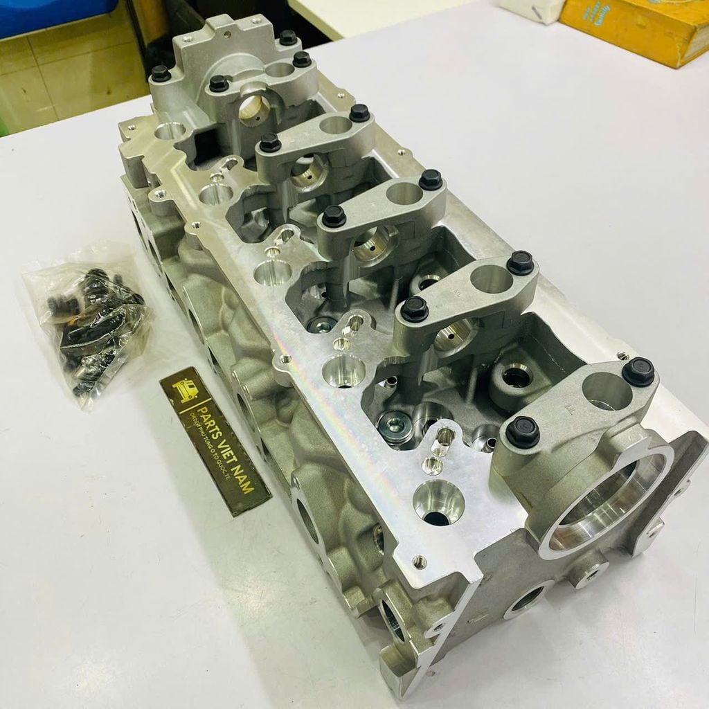 Mặt máy hay mặt quy lát rỗng Hyundai Santa Fe, Sonata, Tucson, Kia Sportage 2.0 D4EA, 2.2 D4EB đời 2009 - 2018. Hàng cao cấp. Mã 22100-27750, 22100-27400, 22100-27800, 400E4-U2714