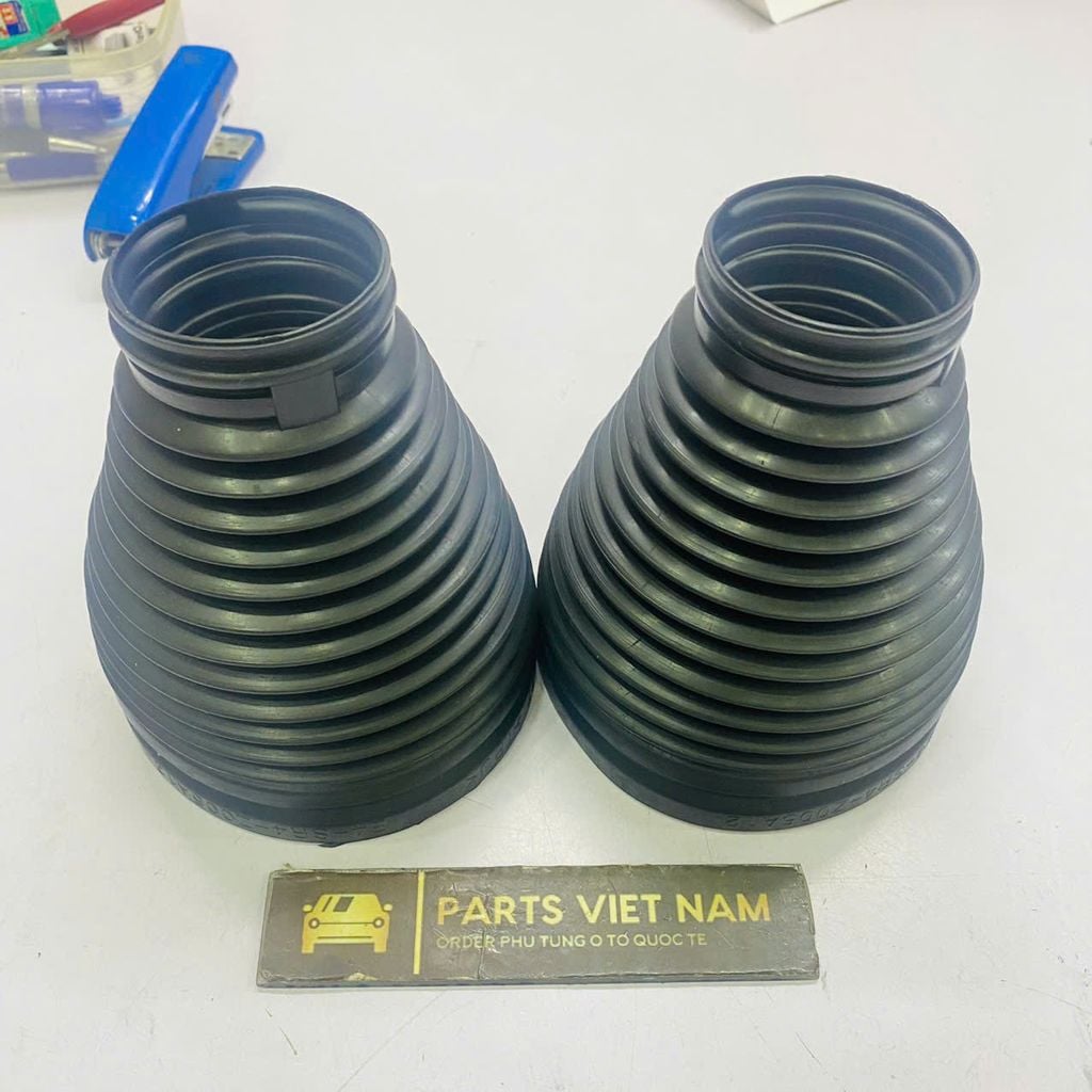 Cao su chụp bụi bóng hơi giảm xóc hay phuộc trước Mercedes W205 C250, C300 đời 2015 - 2024. Hàng cao cấp đặt 5 - 7 ngày. Mã A2053204768, A2053208300, A2053204868, A2053208400, A2053232100 ( 1 cái )