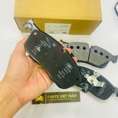 Má phanh hay bố thắng trước Land Rover Discovery Sport L550 2.0 và 2.2 đời 2011 - 2019. Hàng cao cấp bảo hành không mạt không zít. Mã LR061373, LR072681, LR118006, LR128263, LR160435, LR160486, LR160540