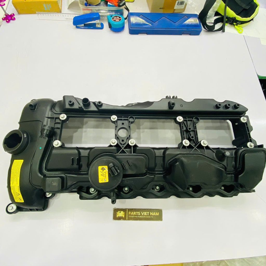 Nắp dàn ( giàn ) cò hay cam động cơ N55 cho BMW F20, F21 135i, F30, F31, F34 E90, E91, E92 335i, F10, F11 535i, F13 640i, F01, F02 740i, F25 X3, F26 X4, E70 X5, E71, E72 X6 đời 2007 - 2016. Hàng cao cấp. Mã 11127570292