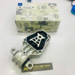 Chân máy sau Mercedes W176, W117, W156, W246, W242 CLA180, CLA200, CLA250, CLA220, GLA220, GLA250, GLA200, GLA250 đời 2013 - 2024. Hàng Bmtsr. Mã A2462401209 ( 1 cái )
