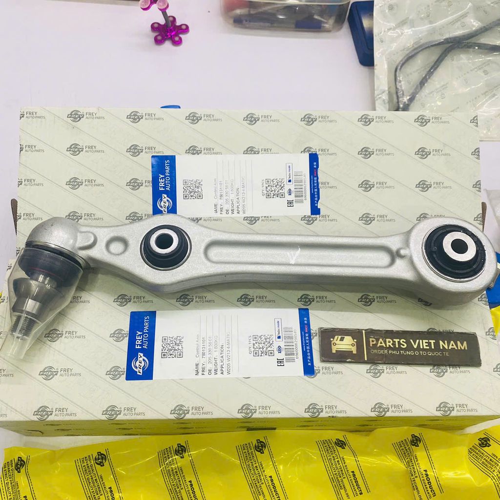 Càng i trên thẳng Mercedes W205, W213, W253 C200, C250, C300, GLC300, GLC350, E300, E400, E450 đời 2015 - 2025. Hàng Frey. Mã A2053305801