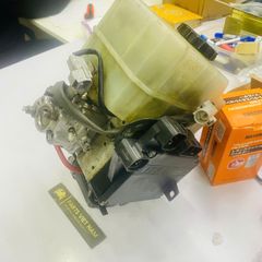 Cụm tổng phanh ABS Land Cruiser FZJ100, FZJ105 động cơ 1FZ đời 1998 - 2007. Hàng tháo xe không cảm biến áp suất dầu. Mã 47050-60030, 4705060030