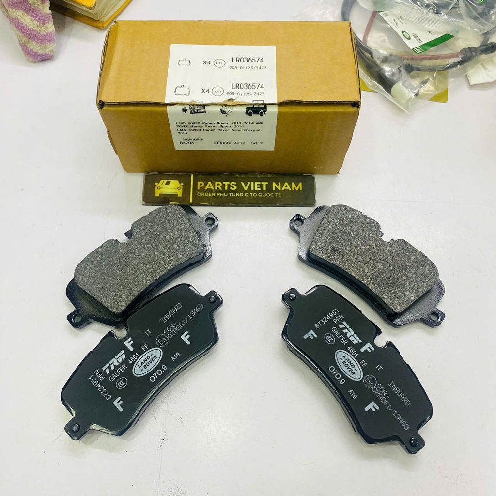 Má phanh hay bố thắng sau Land Rover Range Rover, Sport, Discovery, Base, HSE đời 2010 - 2019. Hàng cao cấp. Mã LR036574, LR065492, LR068303, LR079910, LR079935, LR084118, LR106326, LR108260, LR123717, LR139173, LR147981, LR162042, LR162046, LR162047
