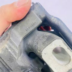 Cao su chân máy số 4 hay chân hộp số Mazda 2 đời 2014 - 2019. Hàng xịn Mazda. Mã DA6V39070B