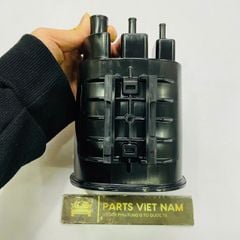 Bầu lọc hơi xăng Mazda 2, Mazda 3 đời 2014 - 2022. Hàng xịn Mazda đặt hàng 12 - 15 ngày. Mã P53V-13-970