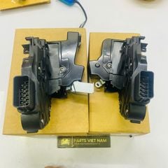 Cơ cấu hay khóa ngậm cửa trước Ford Focus 10 giắc điện đời 2006 - 2015. Hàng cao cấp. Mã 3M5AR21813MR  ( 1 cái )