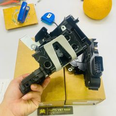 Cơ cấu hay khóa ngậm cửa sau Ford Focus 10 giắc điện đời 2006 - 2015. Hàng cao cấp. Mã 3M5AR21813MR  ( 1 cái )