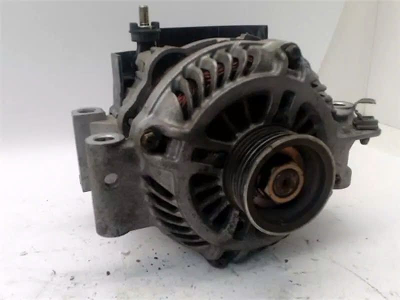 Máy phát điện Mazda 6 máy 2.0 đời 2003 - 2006. Hàng tháo xe còn 80%. Mã L81318300