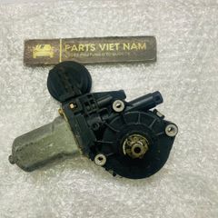 Mô tơ lên xuống kính cửa sau Toyota Corolla Altis, Camry LE ASV50, Avalon, Highlander đời 2014 - 2019. Hàng xịn tháo xe còn 90%. Mã 485720-AE010 RH, 85710-AE010 LH ( 1 cái )