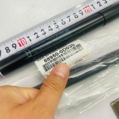 Ty chống cửa hậu hay cốp sau Toyota Yaris bản Hatback đời 2006 - 2013. Hàng Stabilus China dài 45cm . Mã 68950-0D030, 689500D030