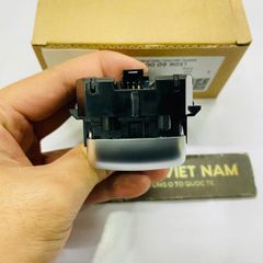 Công tắc lên xuống kính cửa sau bên trái hoặc lái đế đen Mercedes W213 E300, E200, , E220, E350, W222, S400, S600, S500, S450, S300, S350 đời 2016 - 2024.Hàng cao cấp bảo hành 3 tháng. Mã A2229050009