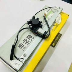 Compa liền mô tơ lên xuống kính trước Mazda Premacy đời 2000 - 2005. Hàng cao cấp. Mã C100-58-590D RH, C100-59-590F LH ( 1 cái )