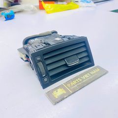 Cửa gió điều hòa bên phải hoặc phụ Leuxs GS300, GS350 đời 2006 - 2012. Hàng xịn tháo xe còn 90% đặt hàng 5 - 7 ngày. Mã 355813-0440, 5567030440, 55670-30440
