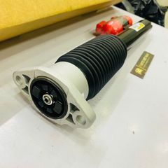 Giảm xóc hay phuộc nhún sau điện loại sử dụng bóng hơi Mercedes W253 GLC200, GLC220, GLC300, GLC400, GLC350 đời 2015 - 2024. Hàng cao cấp China. Mã A2533204500