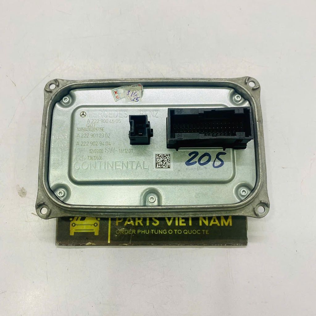 Ballast hoặc balat đèn pha Mercedes W205 C300, C180, C200, C250, C220, W222, S400, S600, S500, S450, S350 đời 2013 - 2018. Hàng tháo xe nguyên zin còn mới 90%. Mã A2229004505