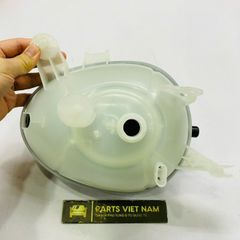 Bình nước phụ, bình nước làm mát động cơ Mercedes W205 C200, C180, C350, C300, C250, W213, E200, E300, E400 đời 2014 - 2024. Hàng cao cấp. Mã A2055000049