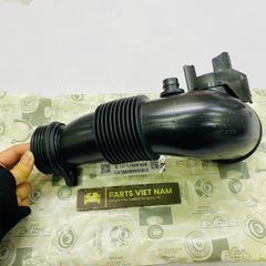 Ống dẫn khí nạp cho xe BMW F10 F22 F23 F30 320i, 328i, F31 F32 F34 F36 X1 E84 X3 F25 X4 F26 X5 F15, F10 520i, 528i đời 2011 - 2016. Hàng Bmtsr. Mã 13717605638