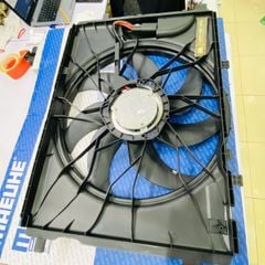 Cụm lồng quạt két nước động cơ M271 Mercedes W176 A250, A220, A200, W246 B200, B250, B220, W204 C200, C220, C300, C250, C350, W117 CLA250, CLA200, CLA220, W212 E200, E250, E350, E400, W156 GLA220, GLA200. Hàng Maheuhe. Mã A2045000293, A2049066802