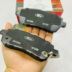 Má phanh hay bố thắng trước Mazda 2, Ford Fiesta đời 2008 - 2013. Hàng cao cấp bảo hành không mạt không zít. Mã D0YN-33-29Z, D0YN3329Z