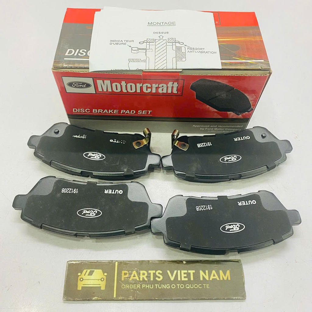 Má phanh hay bố thắng trước Mazda 2, Ford Fiesta đời 2008 - 2013. Hàng cao cấp bảo hành không mạt không zít. Mã D0YN-33-29Z, D0YN3329Z