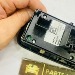 Công tắc lên xuống kính tổng cửa trước trái Ford Ecosports, Fiesta đời 2014 - 2018. Hàng tháo xe. Mã D2BZ14529B