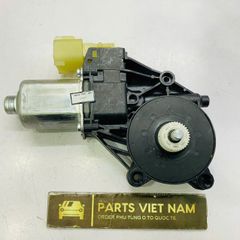 Mô tơ lên xuống kính trước Ford Fiesta đời 2011 - 2017. Hàng cao cấp thông số 6 zắc điện. Mã 8A6114553AB, 8A6114A389BB ( 1 vế LH và RH )
