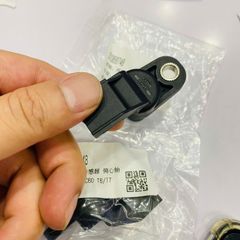 Cảm biến trục cam Volvo XC60, V60, S60 đời 2010 - 2014. Hàng cao cấp đặt hàng 8 - 12 ngày. Mã 32255172, 31368748, 32213801