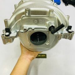 Cổ hút gió nhôm hay động cơ M272 Mercedes W203, W204 C200, CLK280, CLK350, W211, W212 E350, E280, E300, ML350, R350 GLK280, GLK350, W221, S400, S280, S300. Hàng cao cấp đặt hàng 3 - 5 ngày. A2721402401,  A2721402101, A2721402201