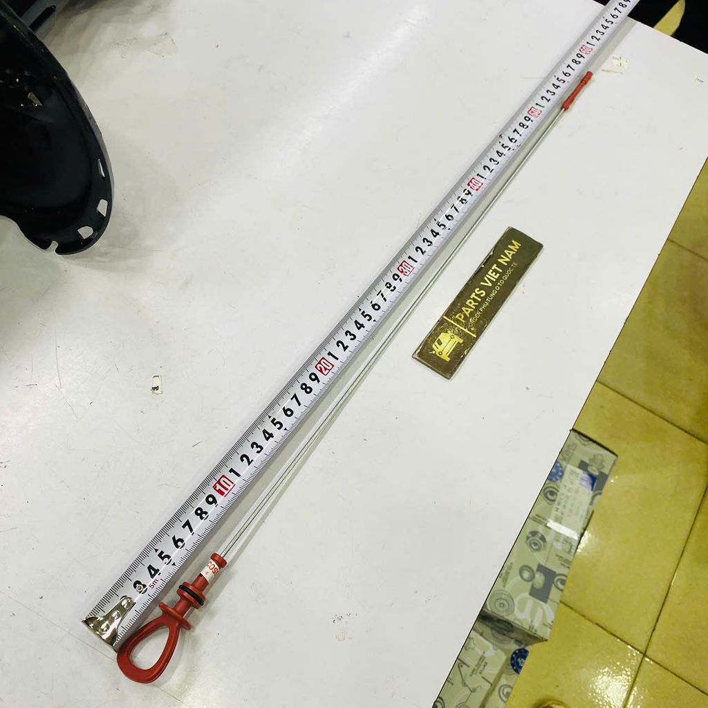 Thước thăm dầu động cơ Mercedes W210 E240, E280, E320, W220 S320, S350, R129 SL320 động cơ M112 đời 1996 - 2005. Hàng cao cấp đặt 12 ngày. Mã A1120100372 1120100372