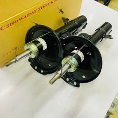 Giảm xóc hay phuộc nhún trước Lexus RX330, RX350 máy 3.3 động cơ 3MZ đời 2003 - 2006. Hàng Showa Japan thay 1 đôi bảo hành 6 tháng. Mã 48510-49445 RH, 48520-49555 LH ( 1 cái )