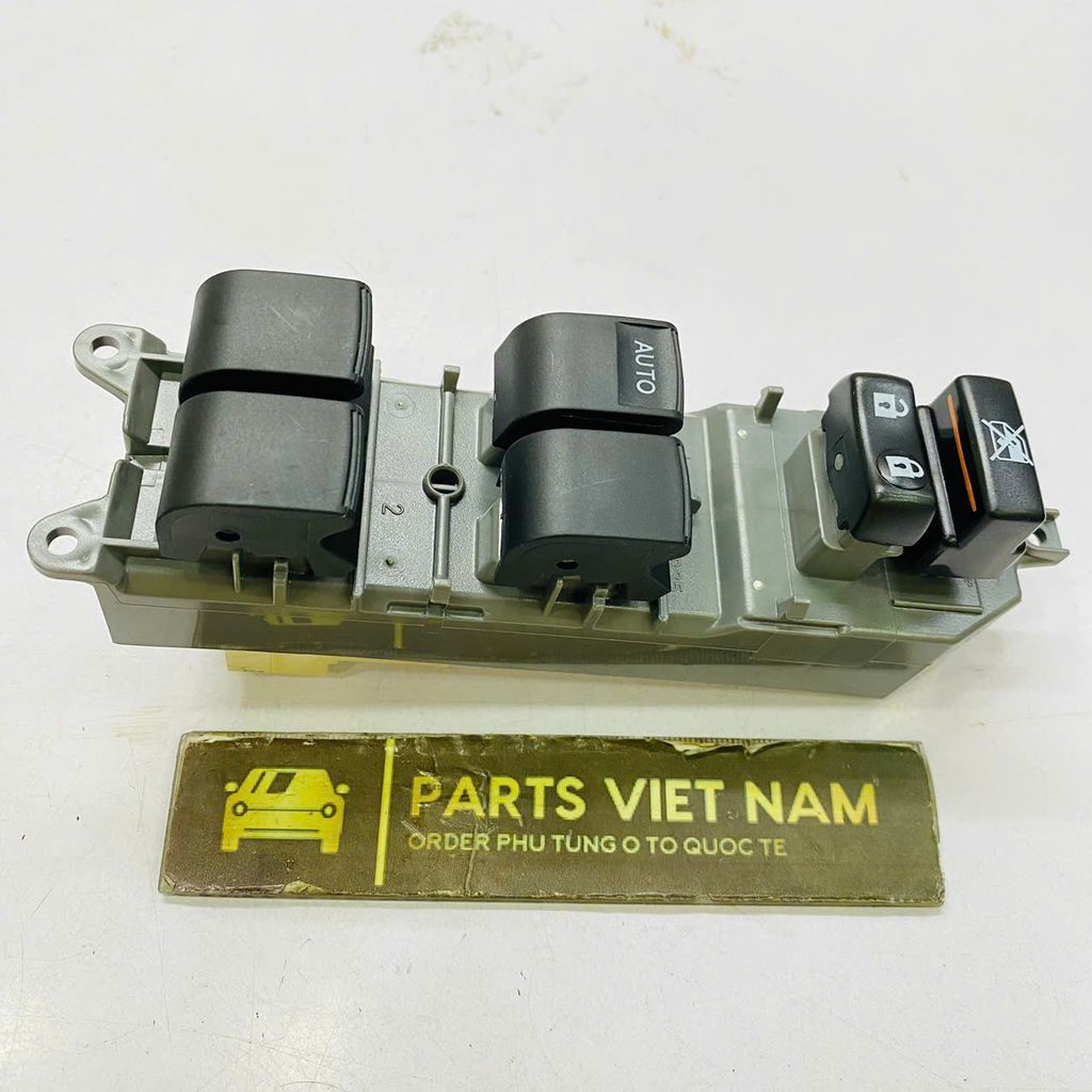 Công tắc lên xuống kính tổng cửa trước trái Toyota Corolla Altis đời 2008 - 2013. Hàng xịn bảo hành 3 tháng. Mã 8482002260, 84820-02260