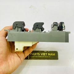 Công tắc lên xuống kính tổng cửa trước trái Toyota Corolla Altis đời 2008 - 2013. Hàng xịn bảo hành 3 tháng. Mã 8482002260, 84820-02260