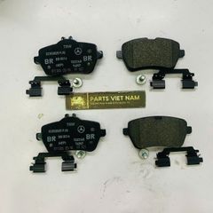 Má phanh hay bố thắng sau Mercedes W213 E53 W221 W222 S400 S500 S450 S350 đời 2014 - 2019. Hàng cao cấp liền cảm biến báo mòn. Mã A0064205020, A0064208820, A0074203320, A0084200220, A0084203320