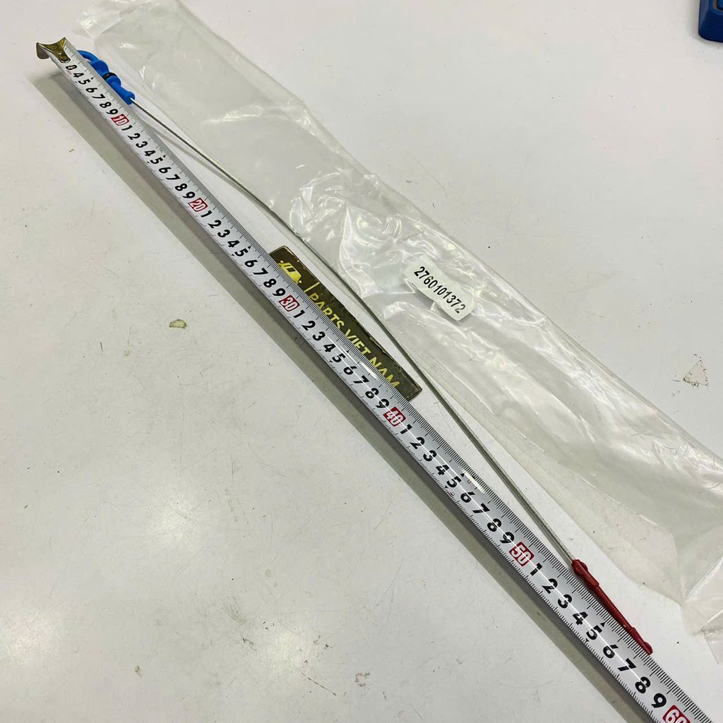 Que hay thước thắm dầu động cơ M276. Hàng cao cấp đặt hàng 8 - 12 ngày. Mã A2760101372, 2760101372