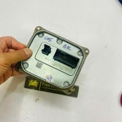 Ballast hoặc balat đèn pha Mercedes W205 C300, C180, C200, C250  đời 2015 - 2020. Hàng tháo xe nguyên zin còn mới 90%. Mã A2059004203, A2059005010, A2059006805, A2059008504