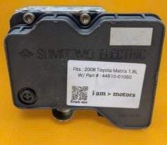 Cụm điều khiển phanh ABS Toyota Matrix đời 2003–2008.Hàng tháo xe zin mới 90% đặt mỹ 18 ngày. Mã 44510-01050 4451001050