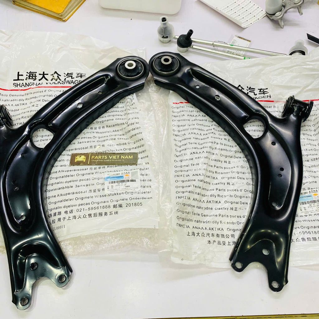 Càng A trước bên phải ( phụ ) Audi Q3, Skoda, Volkswagen Arteon, Passat, Tiguan, Touran đời 2014 - 2024. Hàng Faw VW xịn. Mã 3Q0407152AA, 3Q0407152E, 3Q0407152F, 3Q0407152G, 3Q0407152J, 3Q0407152K, 3Q0407152L, 3Q0407152M, 3Q0407152N, 3Q0407152P