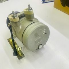 Lốc lạnh hay lốc điều hòa Ford Transit đời 2020 - 2025. Hàng Ford JMC. Mã JC19-19D629-AA, JC1919D629AA
