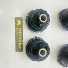 Cao su bệ đỡ dầm cầu sau quả nhỏ Mercedes W204 C200, C250, C300, C350, GLK200, GLK250, GLK350 W212 E200, E250, E300, E350 đời 2007 - 2017. Hàng Lemforder Đức. Mã 3329301, A2043510342, A2043510842 ( 1 quả )